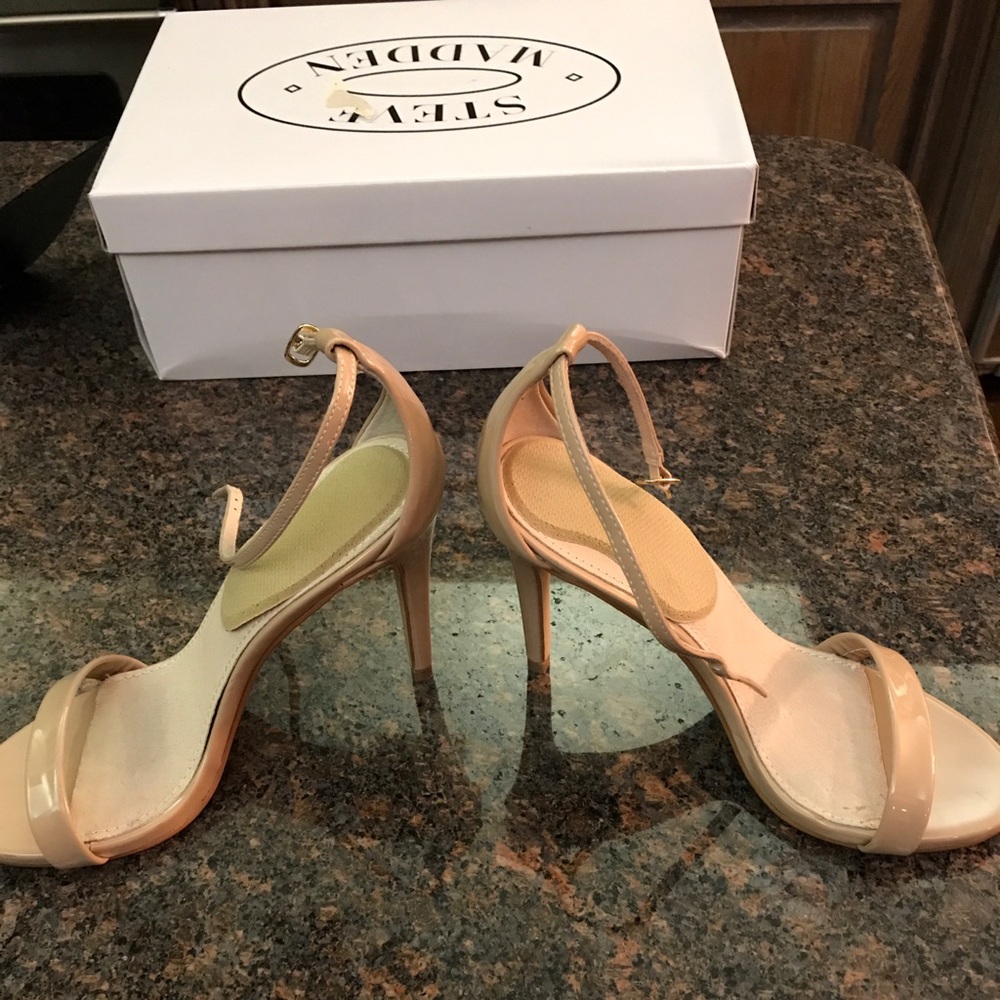 Worn once Steve Madden Stecy Blush Patent sz-7 1/2
